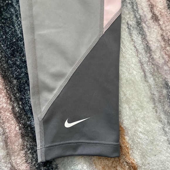 Capri length leggings - Picture 5 of 5